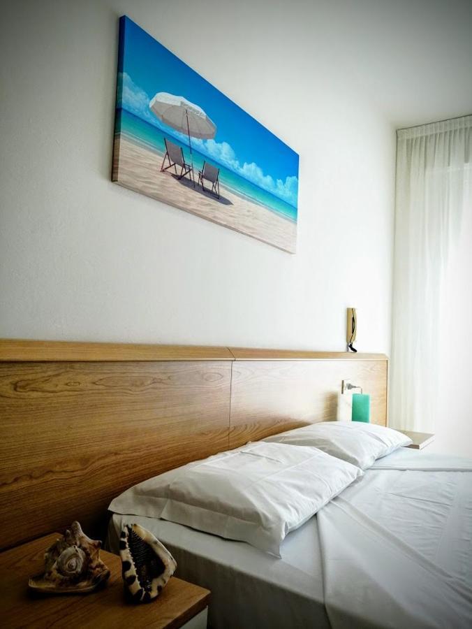 Souvenir Hotel *